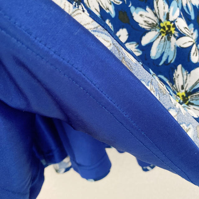 allamanda(アラマンダ)の【最終値下げ、処分予定】allamanda 花柄スカート レディースのスカート(ひざ丈スカート)の商品写真