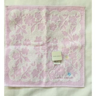 ローラアシュレイ(LAURA ASHLEY)のローラアシュレイ　タオルハンカチ　ピンク(ハンカチ)