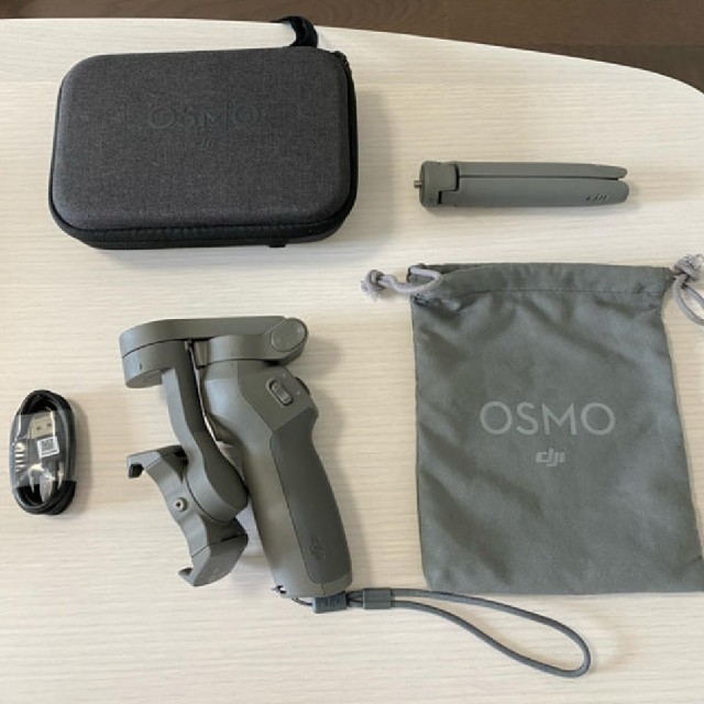 OSMOSIS(オズモーシス)の【国内正規品】DJI Osmo Mobile 3 コンボ スマホ/家電/カメラのスマホアクセサリー(自撮り棒)の商品写真