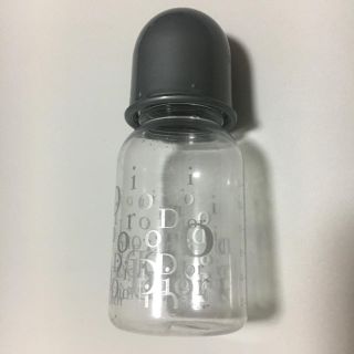 ディオール(Dior)のDiorの哺乳瓶　130ml(哺乳ビン)