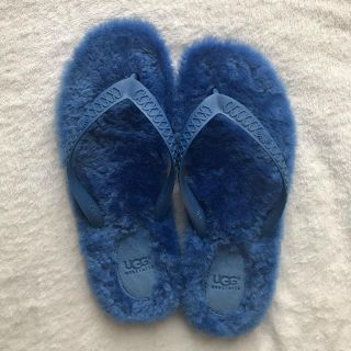 アグ(UGG)のUGG ムートンビーチサンダル　美品(ビーチサンダル)