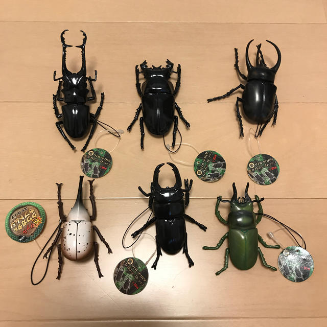 リアル　クワガタ　& カブトムシ　ストラップ エンタメ/ホビーのフィギュア(その他)の商品写真