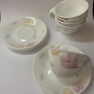 コレール(CORELLE)のコレールカップ&ソーサー5セット花柄(グラス/カップ)