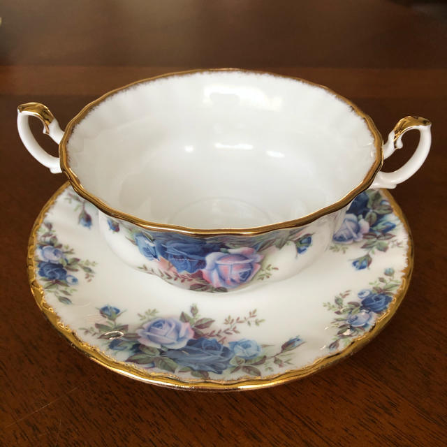 ROYAL ALBERT(ロイヤルアルバート)のご予約品【美品】ロイヤルアルバート★ムーンライトローズ★スープC/S インテリア/住まい/日用品のキッチン/食器(食器)の商品写真