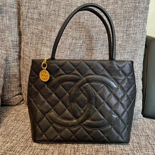 トートバッグCHANEL 復刻トート トートバッグ キャビアスキン シャネル