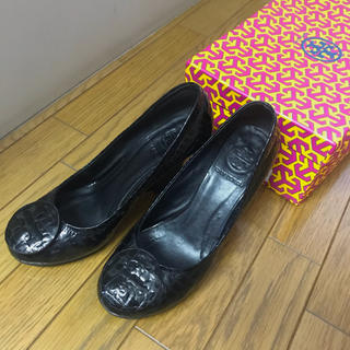 トリーバーチ(Tory Burch)のトリーバーチ　パンプス　黒(ハイヒール/パンプス)