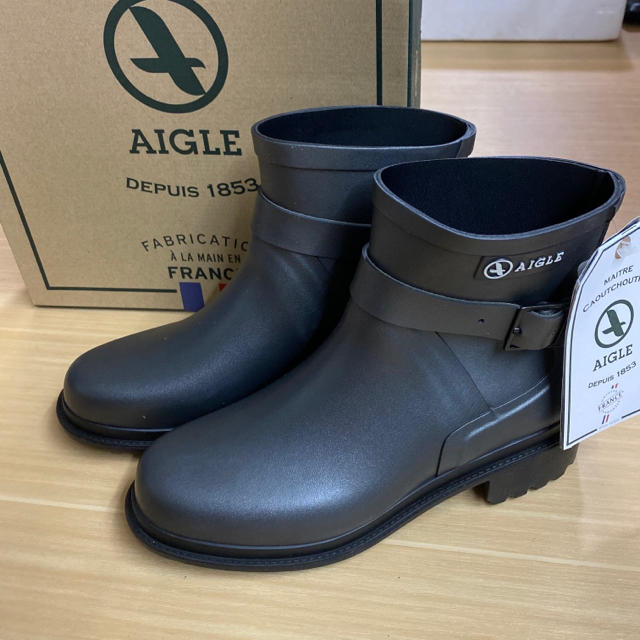 AIGLE(エーグル)の週末セール♡AIGLE マカダム ローラバーブーツ　24.5㎝ シルバー レディースの靴/シューズ(レインブーツ/長靴)の商品写真