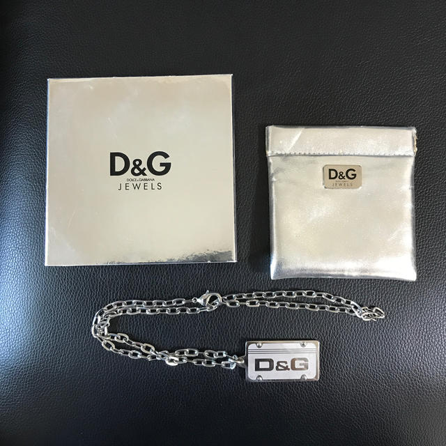 DOLCE&GABBANA(ドルチェアンドガッバーナ)のDOLCE &GABBANA ネックレス　箱付き メンズのアクセサリー(ネックレス)の商品写真