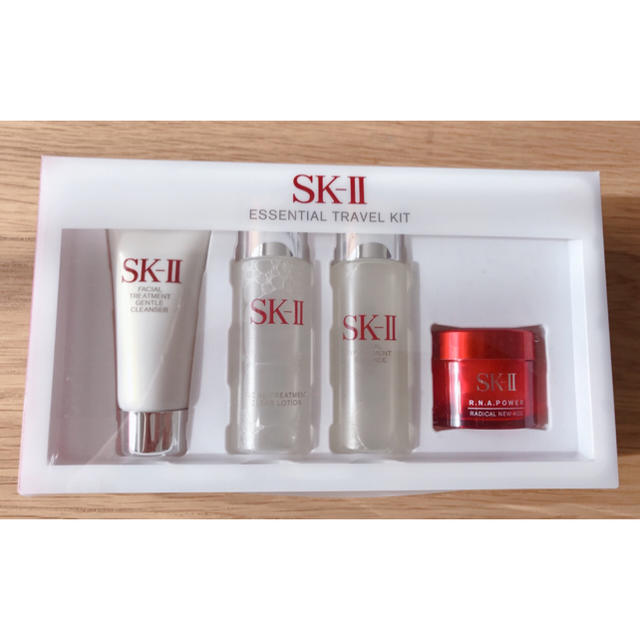 SK-II(エスケーツー)の新品未使用　SK-II  エッセンシャルトラベルキット コスメ/美容のキット/セット(サンプル/トライアルキット)の商品写真