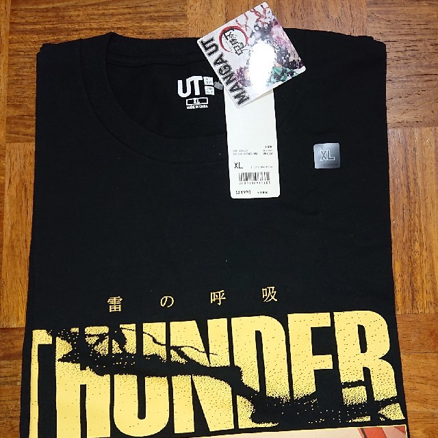 UNIQLO(ユニクロ)のユニクロ  鬼滅の刃  Tシャツ  XL メンズのトップス(Tシャツ/カットソー(半袖/袖なし))の商品写真