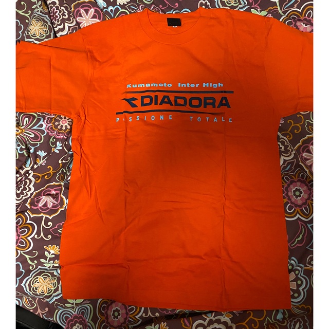 DIADORA(ディアドラ)のディアドラ　Tシャツ　オレンジ　新品未使用品 メンズのトップス(Tシャツ/カットソー(半袖/袖なし))の商品写真