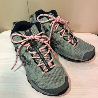 ニューバランス(New Balance)の【値下!】NEW BALANCE ハイカットスニーカー　23.5cm(スニーカー)