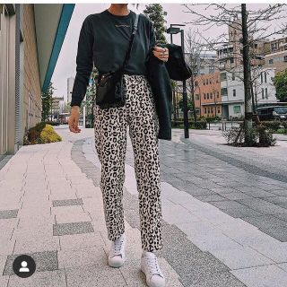 moussy - MOUSSY今季完売♡LEOPARD WIDE パンツ♡レオパードパンツ新品 ...