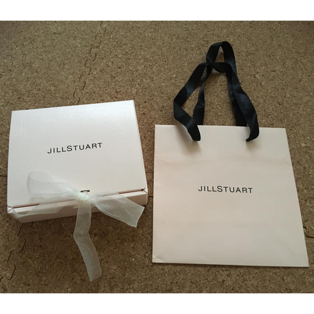 JILLSTUART(ジルスチュアート)のJILL STUART 日焼け止めジェル&ハンドクリームセット コスメ/美容のボディケア(日焼け止め/サンオイル)の商品写真