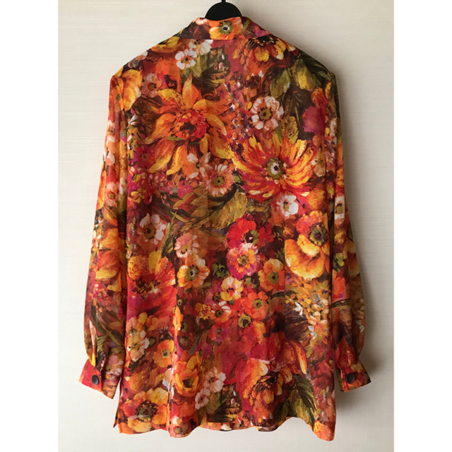 テーラードシャツジャケット　Lサイズ　　ポリエステルジョーゼット レディースのジャケット/アウター(テーラードジャケット)の商品写真