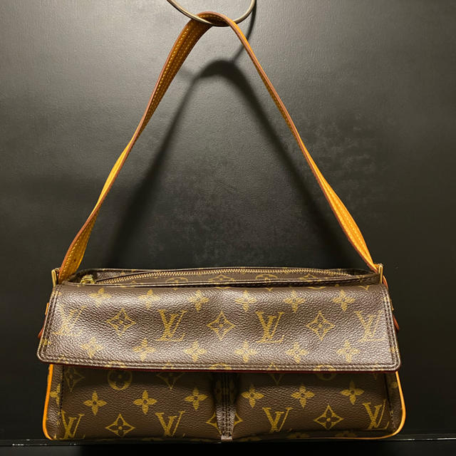 贅沢 LOUIS VUITTON - LOUIS VUITTON ヴィバ・シテMM M51164