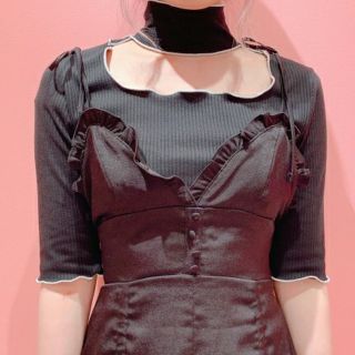 リルリリー(lilLilly)の期間限定値下げ　リルリリー　スクエアチョーカーリブトップ(カットソー(半袖/袖なし))