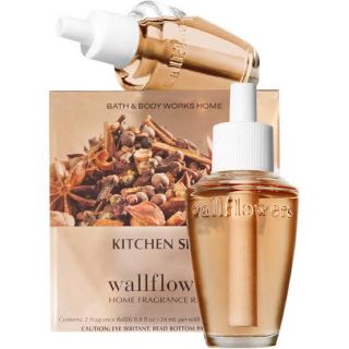 バスアンドボディーワークス(Bath & Body Works)のBath & Body Works wallflower 2本 timesale(アロマポット/アロマランプ/芳香器)