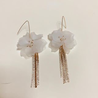 ザラ(ZARA)のZARAのピアス☆(ピアス)