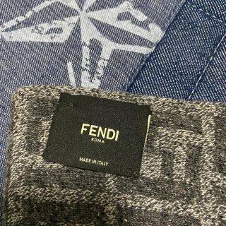 フェンディ(FENDI)のFENDI マフラー 美品(マフラー)