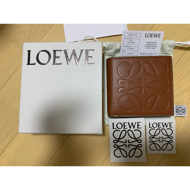 LOEWE(ロエベ)のYuki 様　専用　LOEWE ビフォルド　コイン　ウォレット　折りたたみ財布 メンズのファッション小物(折り財布)の商品写真