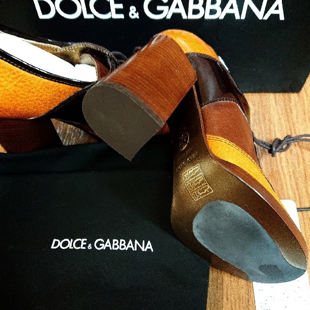 DOLCE&GABBANA(ドルチェアンドガッバーナ)の定価113400円ドルチェ&ガッバーナ(新品タグ付き) 革靴 レディースの靴/シューズ(ハイヒール/パンプス)の商品写真