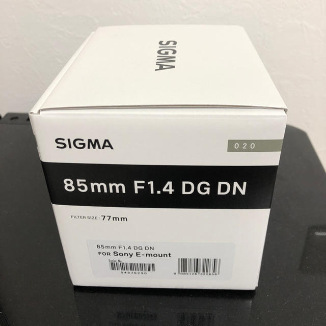 SIGMA(シグマ)の85mm F1.4 DG DN [ソニーE用] スマホ/家電/カメラのカメラ(レンズ(単焦点))の商品写真