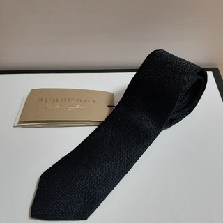 バーバリー(BURBERRY)のBURBERRY　セミナロータイ　ブラック　新品未使用　正規品(ネクタイ)