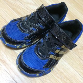 アディダス(adidas)のadidas スニーカー 22cm 美品(スニーカー)