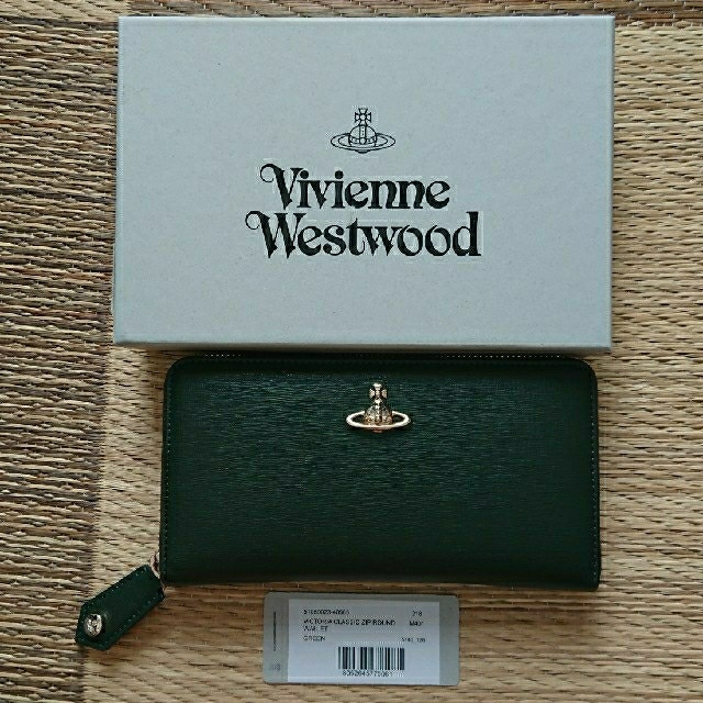 Vivienne Westwood(ヴィヴィアンウエストウッド)のヴィヴィアン☆グリーン長財布 レディースのファッション小物(財布)の商品写真