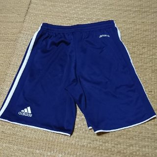 アディダス(adidas)のadidas ハーフパンツ(パンツ/スパッツ)