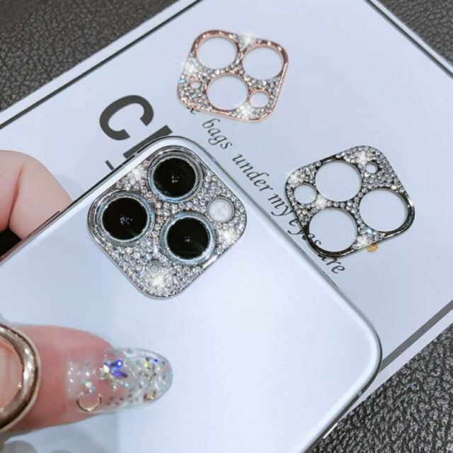 可愛い✨ラインストーン✨カメラレンズ保護カバー　シルバー スマホ/家電/カメラのスマホアクセサリー(保護フィルム)の商品写真