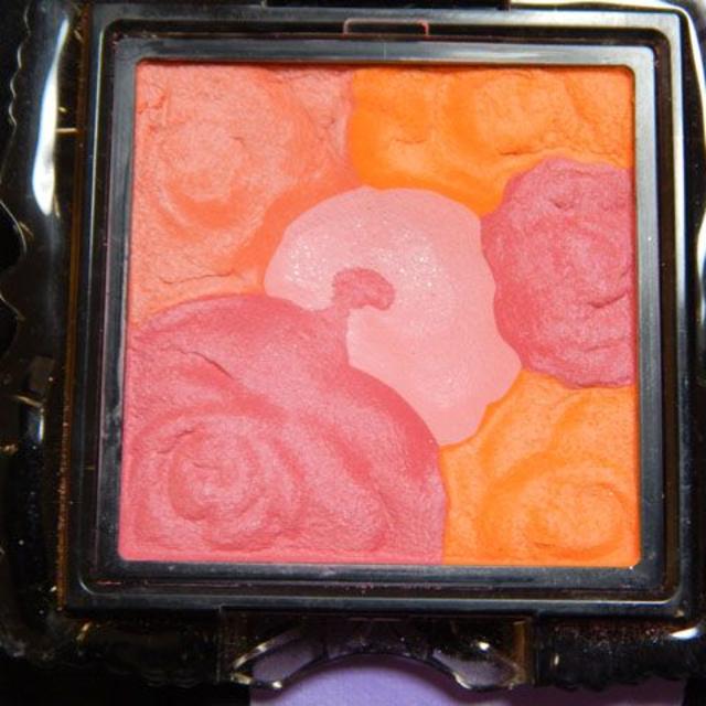 ANNA SUI(アナスイ)のANNA SUI アナスイ チーク グロスセット おまけつき コスメ/美容のベースメイク/化粧品(チーク)の商品写真