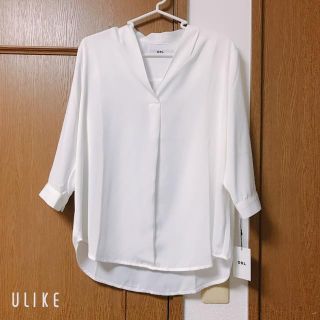 グレイル(GRL)の💎最終処分💎GRL グレイル ホワイト Vネック ブラウス(シャツ/ブラウス(長袖/七分))