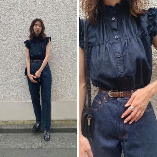 マウジー(moussy)の今季新作完売♡moussy DENIM RUFFLEブラウス♡デニムブラウスow(シャツ/ブラウス(半袖/袖なし))