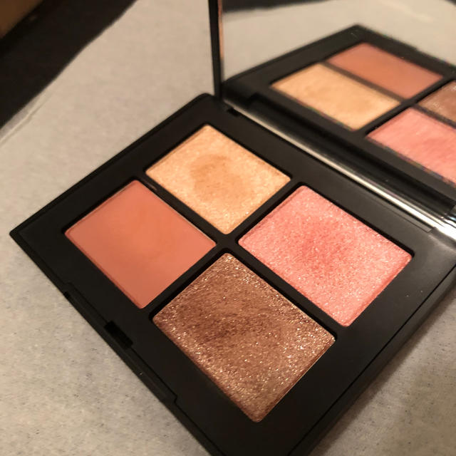 NARS(ナーズ)のNARS クワッド　アイシャドウ　オーガズム　5066 コスメ/美容のベースメイク/化粧品(アイシャドウ)の商品写真