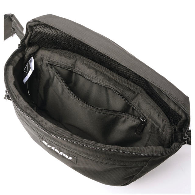 F.C.R.B.(エフシーアールビー)のFCRB ブリストル×ニューエラ　コラボバッグ メンズのバッグ(バッグパック/リュック)の商品写真