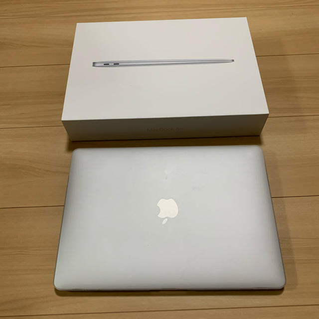 ノートPCほぼ未使用　MacBook Air 2020