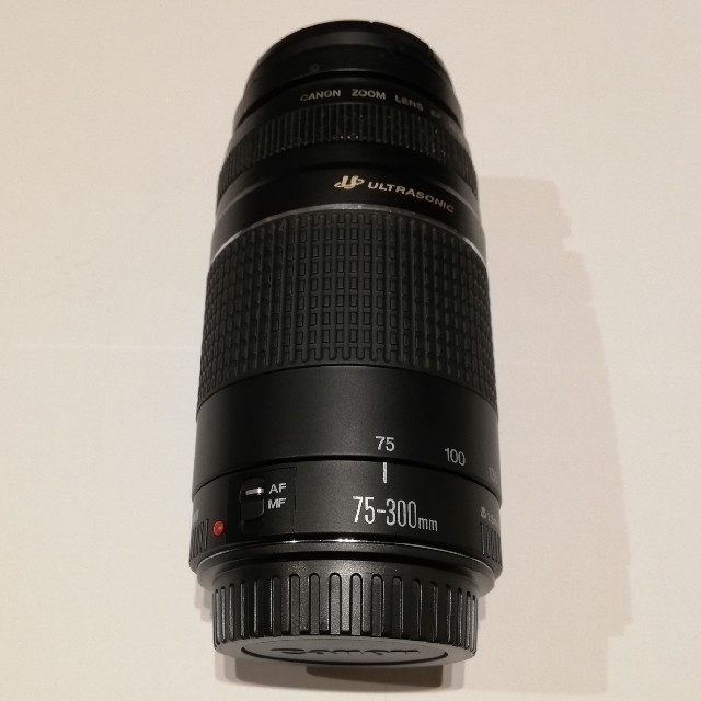 ○望遠レンズ○ EF 75-300/4-5.6 III USM