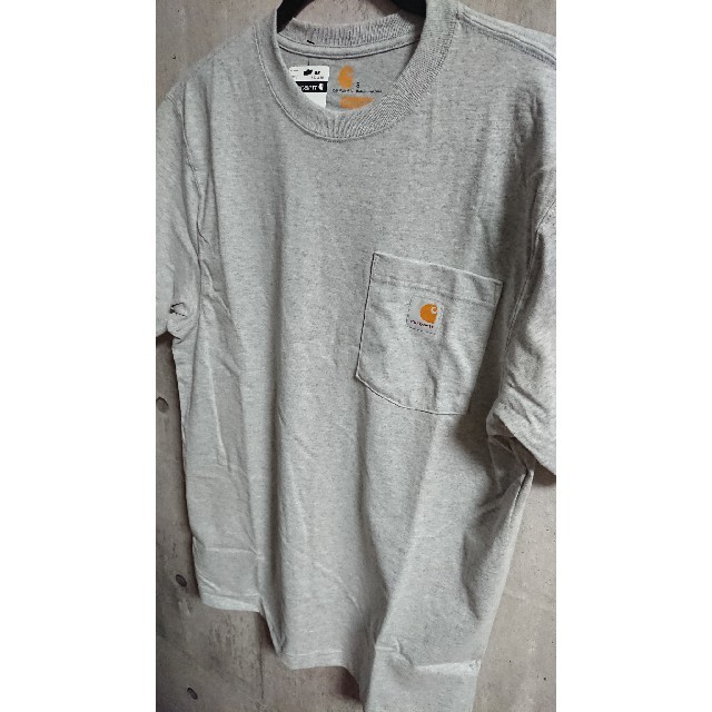 carhartt(カーハート)の(海外Sサイズ)カーハート　ポケットTシャツ　グレー色 メンズのトップス(Tシャツ/カットソー(半袖/袖なし))の商品写真