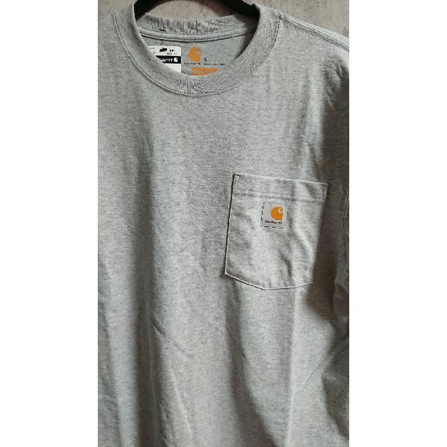 carhartt(カーハート)の(海外Sサイズ)カーハート　ポケットTシャツ　グレー色 メンズのトップス(Tシャツ/カットソー(半袖/袖なし))の商品写真