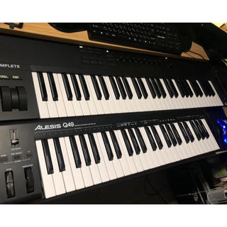 ローランド(Roland)のalesis Q49 midiキーボード(MIDIコントローラー)