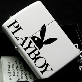 ジッポー(ZIPPO)の送料無料☆zippo☆PLAYBOY☆ロゴ☆ブラックバニー☆ホワイト☆ジッポ(タバコグッズ)