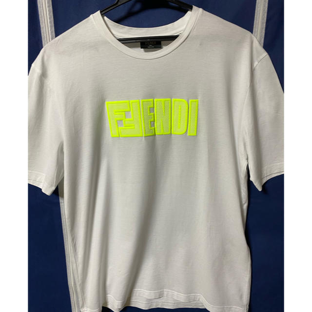 FENDI 蛍光ロゴTシャツ　美品正規品