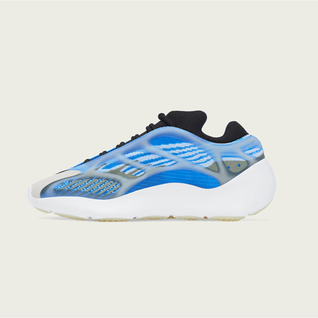 YEEZY 700 V3 ARZARETHのサムネイル