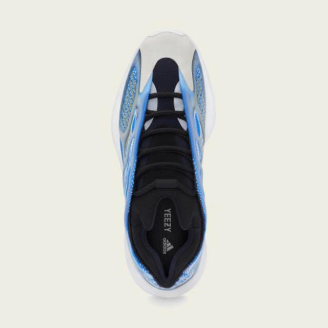 adidas YEEZY 700 V3 ADULTS 1