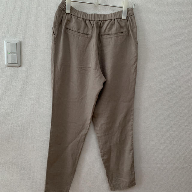 evam eva(エヴァムエヴァ)のevam eva linen tuck pants レディースのパンツ(カジュアルパンツ)の商品写真