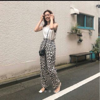 マウジー(moussy)のMOUSSY LEOPARD GATHER パンツレオパード(カジュアルパンツ)