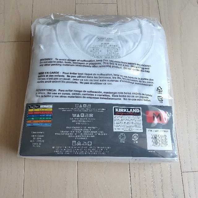 コストコ(コストコ)のコストコ　KIRKLAND　カークランド　白　tシャツ　Mサイズ　6枚セット メンズのトップス(Tシャツ/カットソー(半袖/袖なし))の商品写真