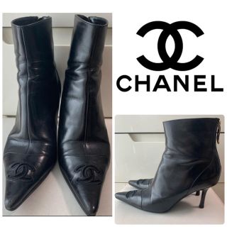 シャネル(CHANEL)のCHANEL ブラックレザー　アイコントゥ　ブーツ(ブーツ)